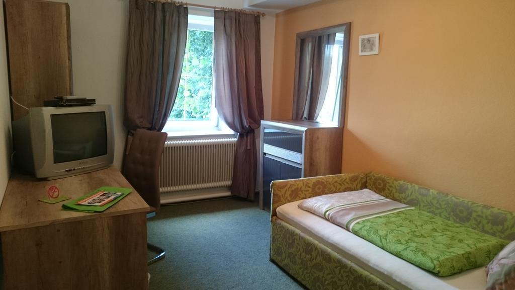 Gasthof Krisplwirt Hotel Room photo